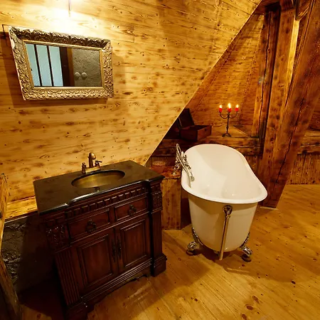 Hotel Letohradek Sv. Vojtech 4*